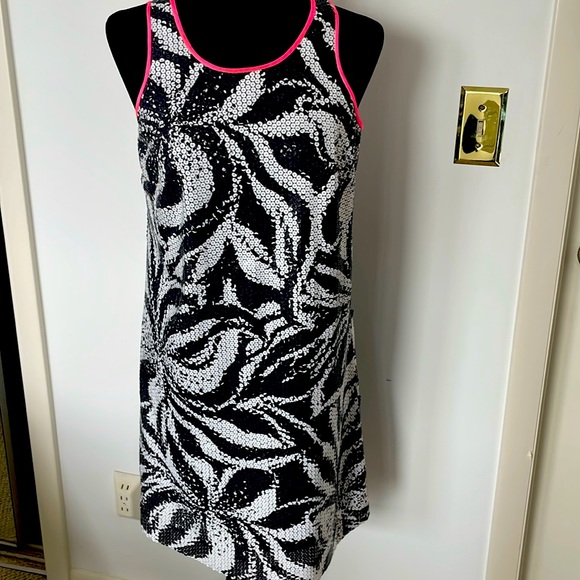 Lilly Pulitzer Courtin Sneak A Peek Black White Sequin Shift Dress 6 $268 - Picture 1 of 9